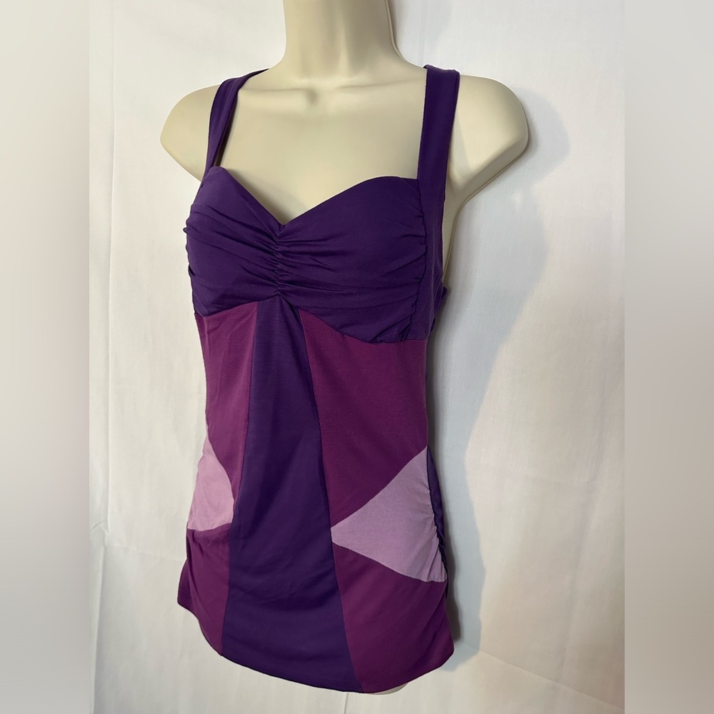 3/$15 NWOT 1955 Vintage Color Block Tank Top built in Bra Tank Top Size L